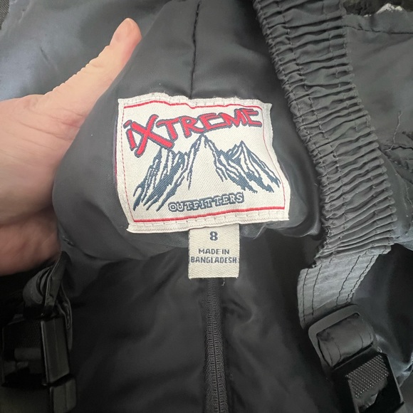 Boys grey snowsuit - Picture 2 of 5